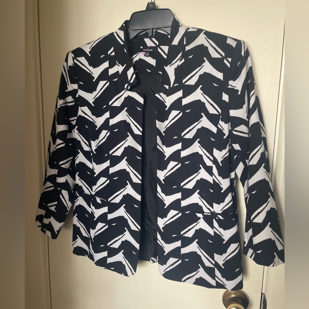 Premise Black and White Patterned Blazer 18 PTPx 21.5